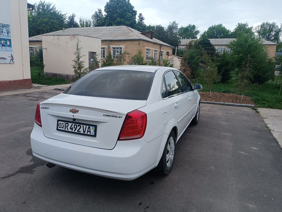 Chevrolet Lacetti / Gentra 2013
