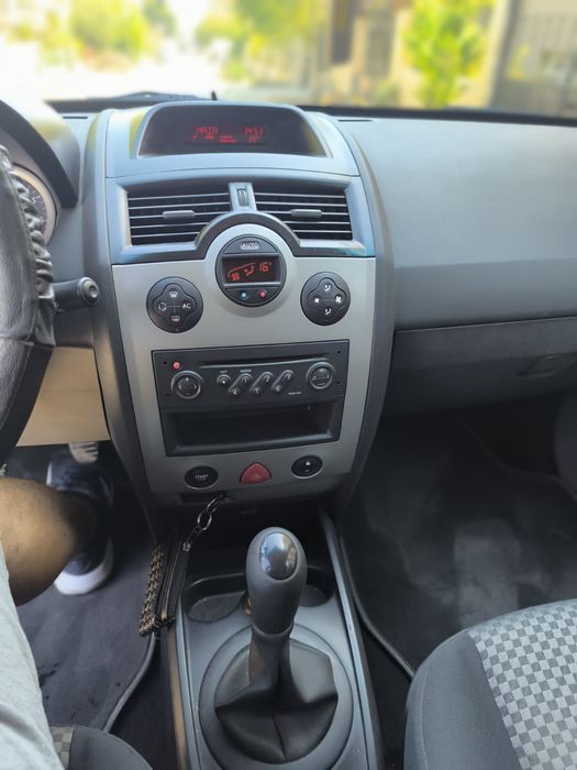 Renault megane 1.6 бензин