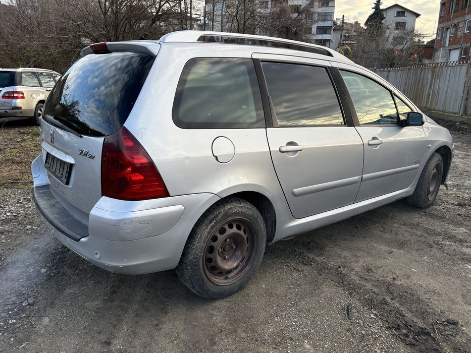 Пежо 307 1.6 HDI панорама за части.