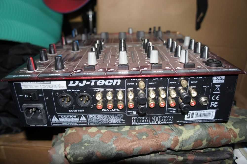 Sistem de sonorizare cu boxe active, set pentru DJ