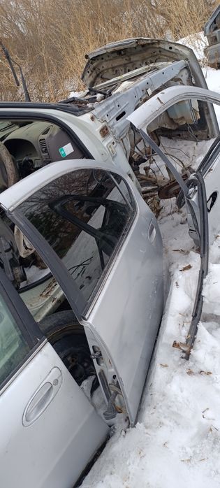 Ниссан Цефиро 2000 год , в разбор.