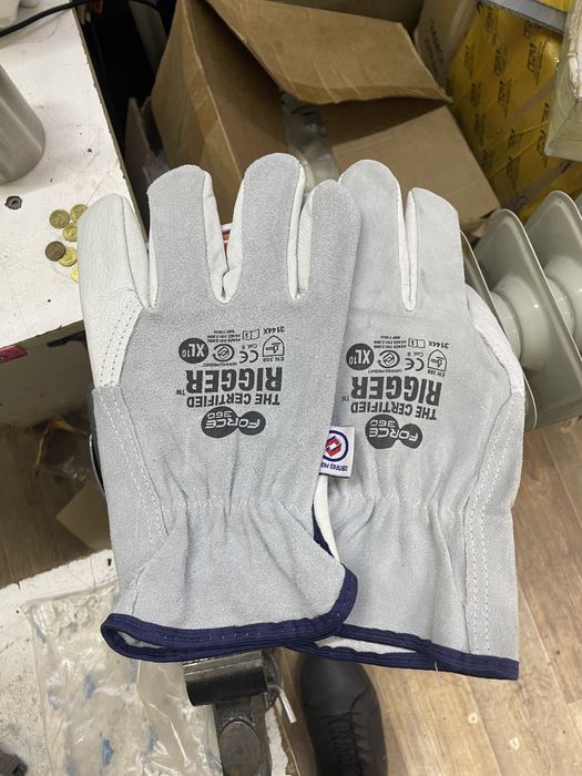 Продам перчатки кожаные фирмы ARB