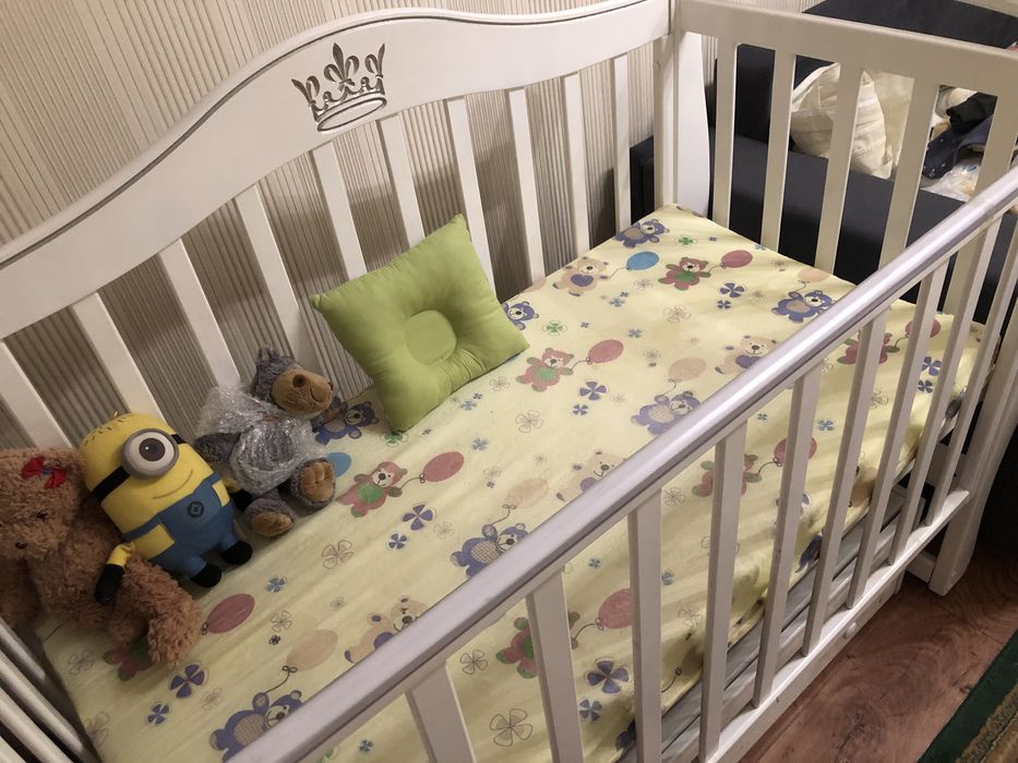 Детская кроватка