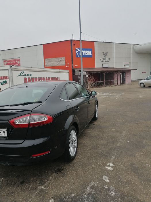 Vând ford mondeo 2013