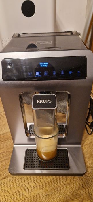 Krups Evidence Plus EA894T10 – expresor cafea