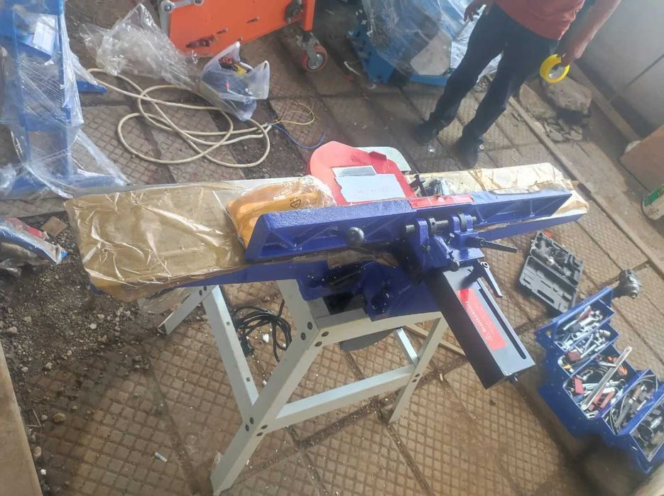 УЦЕНКА Фуговальный станок для обработки древесины дерева