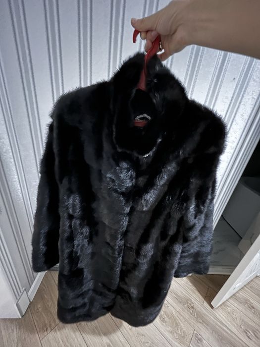 Норковая шуба черная