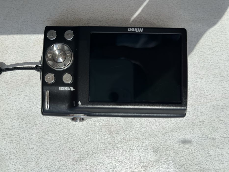 Nikon cooplix S3000