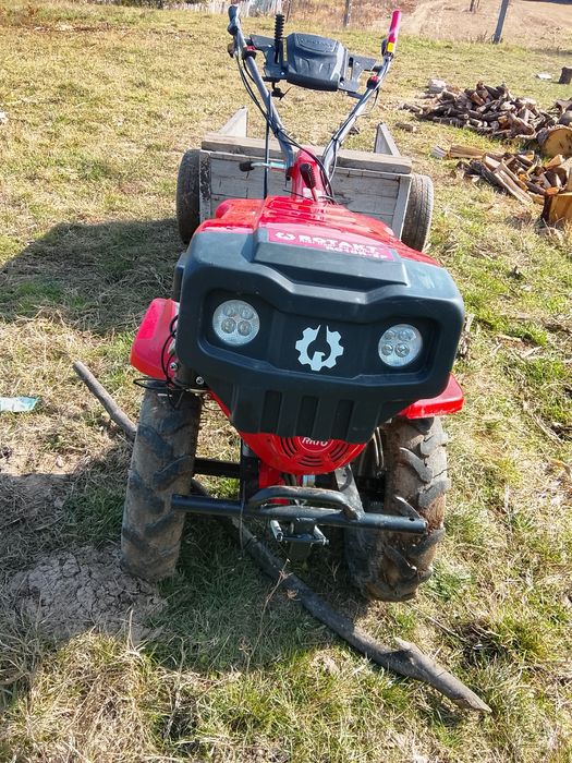 Vând motocultor 10 cai