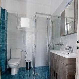 Луксозен жилищен комплекс с басейн – инвестиционен имот в Гърция