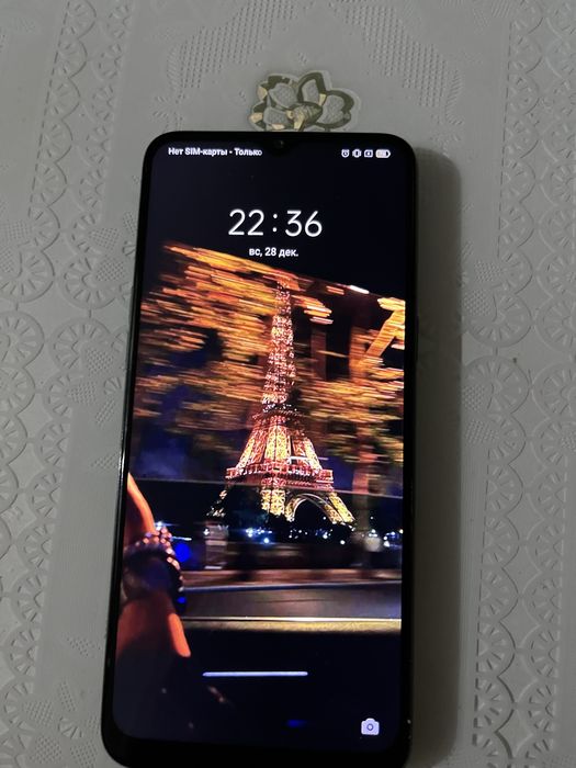Телефон Realme 6i