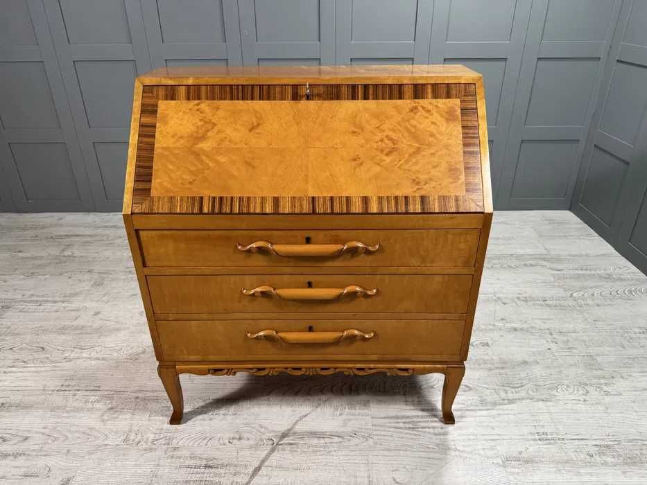 Писалище - секретар масив К076-Д