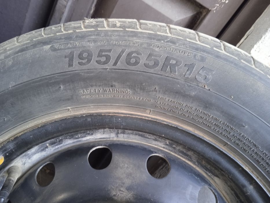 Автошина Б/У от автомобиля жентра