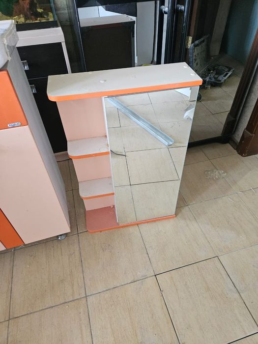 Продам тумбочку с раковиной