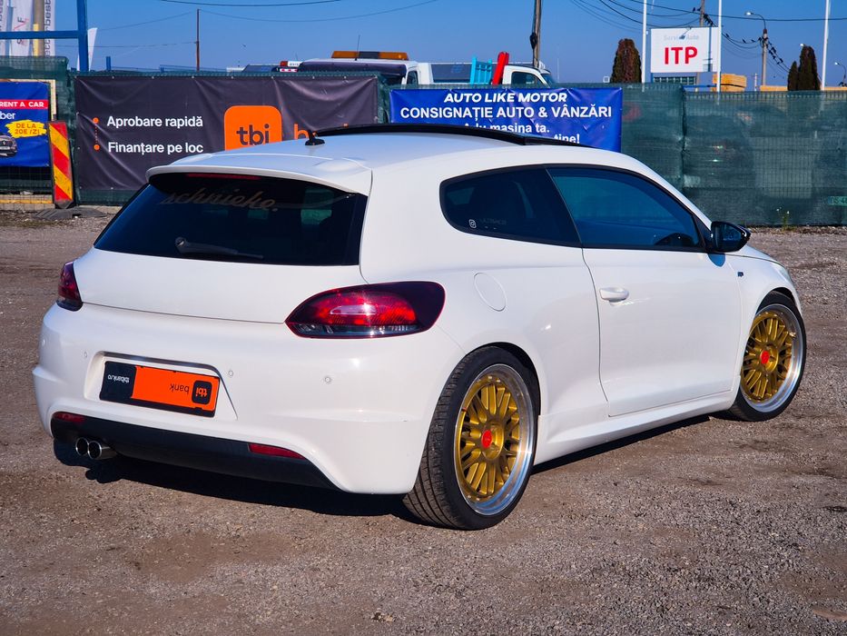 Volkswagen Scirocco R-Line 2.0 Diesel / Garanție / Finanțare/ Buy-Back