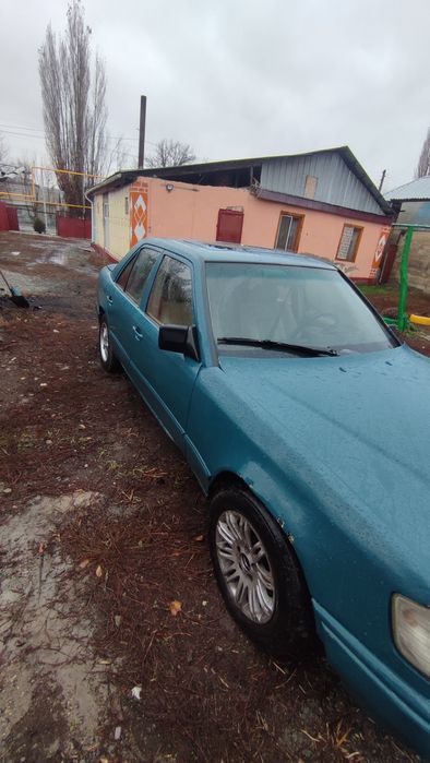 Продам Мерседес 124