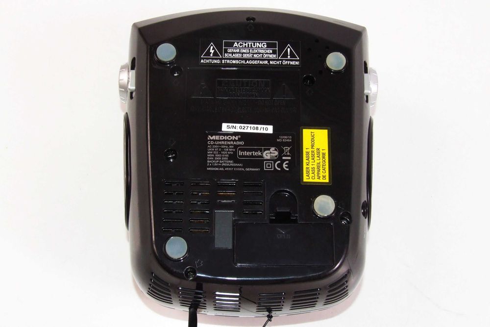 CD player MEDION + Radio (FM , AM) + Ceas, Made in Germany, NOU