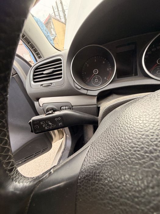 Dezmembrez dezmembrari Vw Golf MK 6 hatchback 1.6 CAYC cutie DSG 7+1