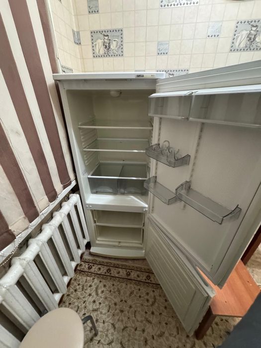 Срочно продам  холодильник