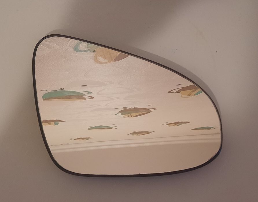 Правое боковое зеркало Corolla