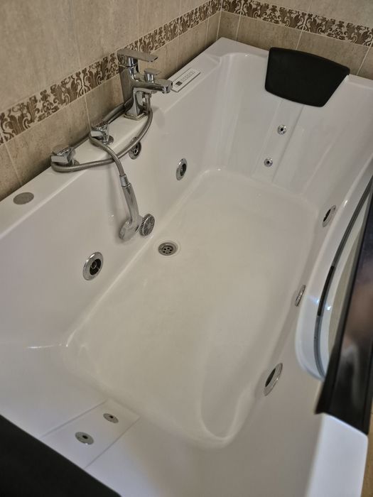 Джакузи. Ванна. Купаться