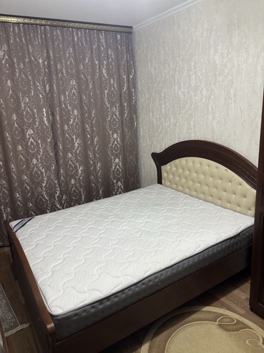 Продается спальный гарнитур