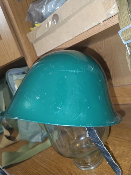 Set militar de protecție chimică în condiții bune