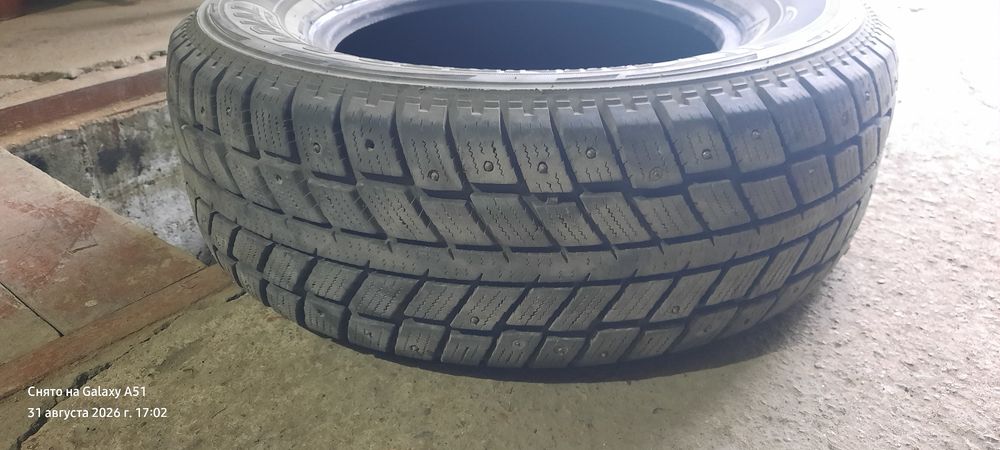 продам зимние шины