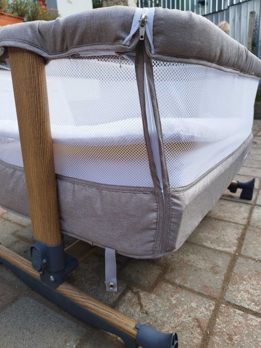 Patut Co-Sleeper si Balansoar Bebe, reglabil pe inaltime, functie anti-reflux - Gri/Bej
