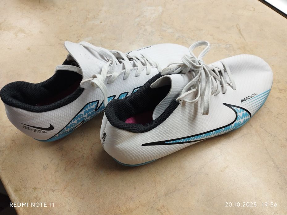 Футболни  Обувки Бутонки NIKE