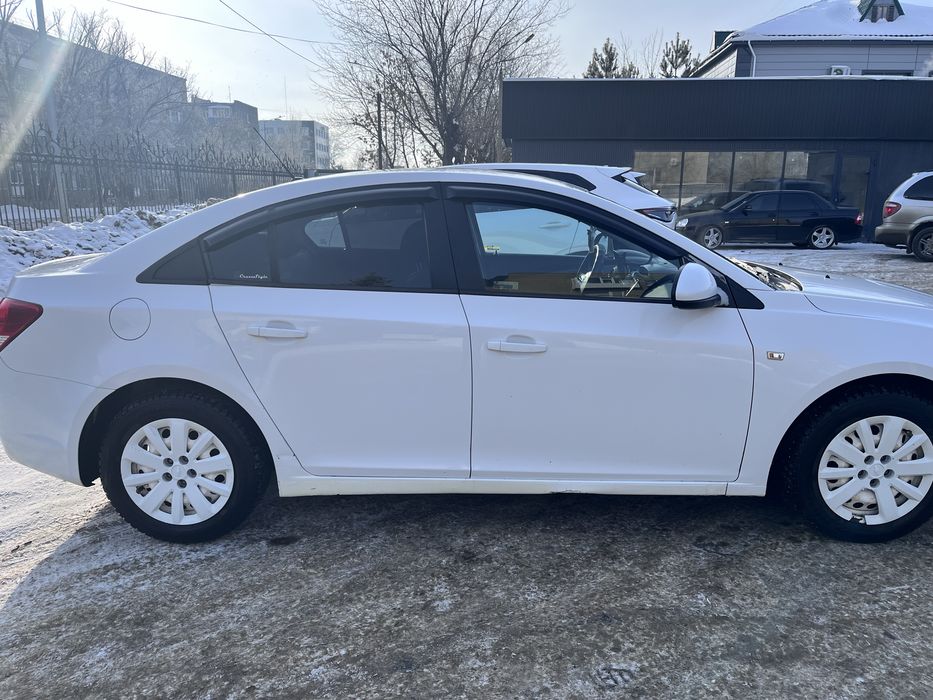 Продам Chevrolet Cruze