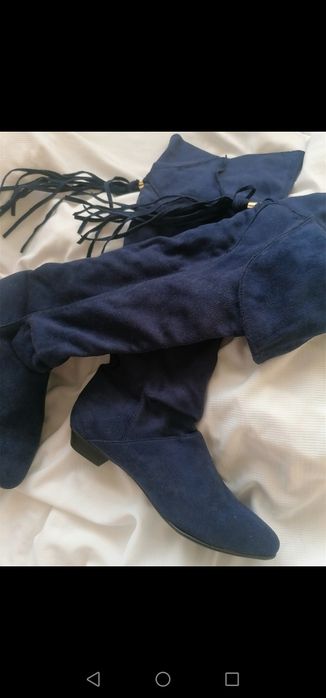 Нови велурени чизми