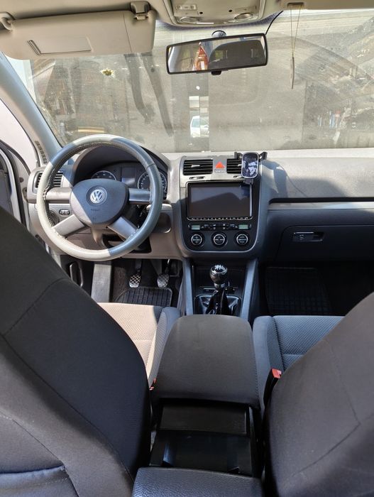 VW Golf 5 - 1.6 MPI (102 CP), An 2005, 271.157 km