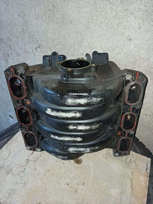 Продам впускной коллектор Ауди а6с5