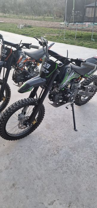 vând cross Hawk kxd 125cm