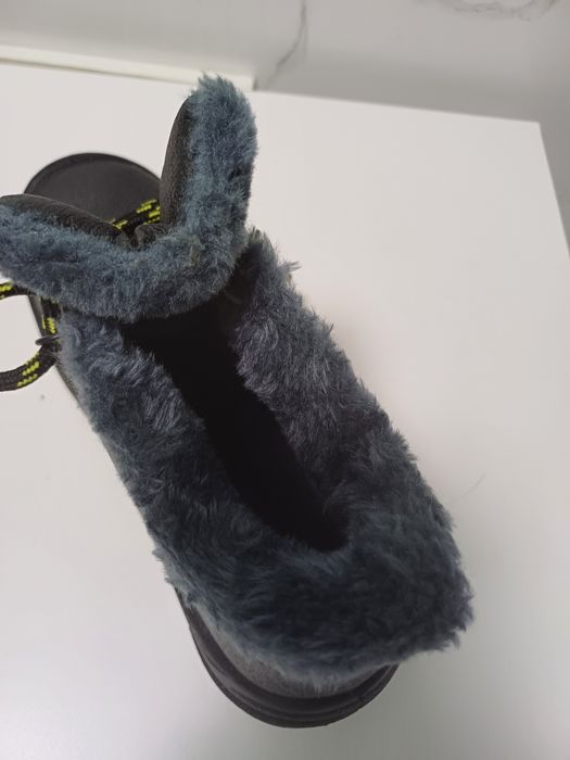 Ботинки зимние новые