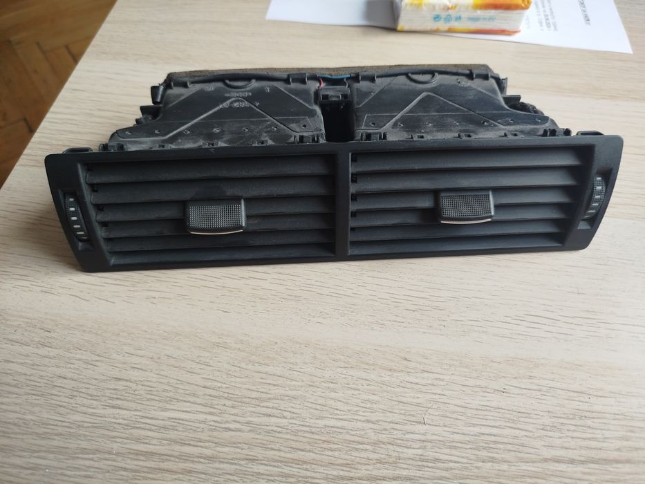 Audi a4 b7 b6  Централна конзола за въздух