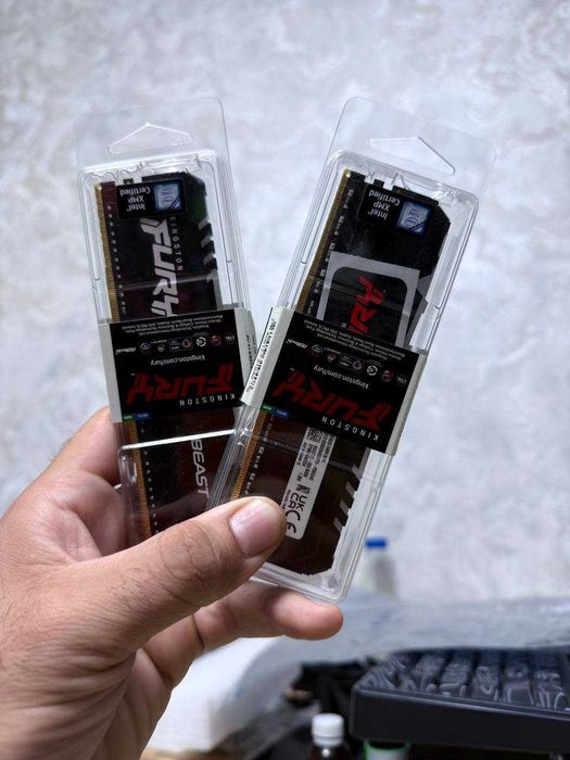Kingston Fury 32GB (2×16) DDR4 3200MHz — $157