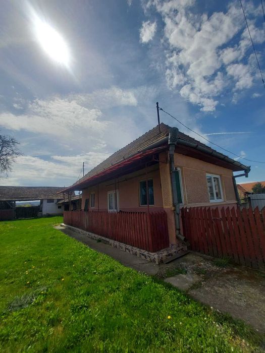 Vând casă în Cinta (jud.Mureș)