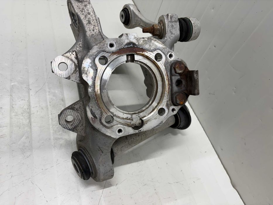 Заден десен шенкел БМВ Х5 Е70 Ф15 Х6 Е71 Ф16 BMW E70 F15 E71 F16