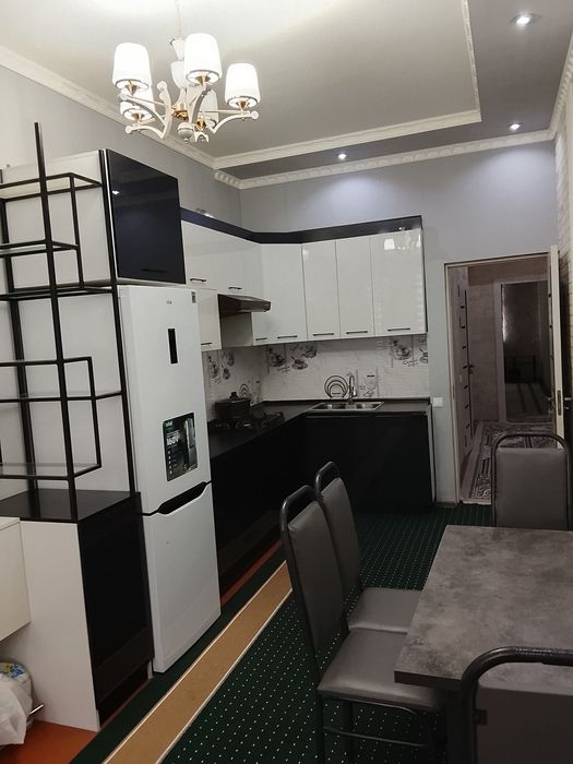 Квартира сотилади 80м/к КРИТИ ЧОРАХАДА 2-хоналик 6-этажда жойлашган