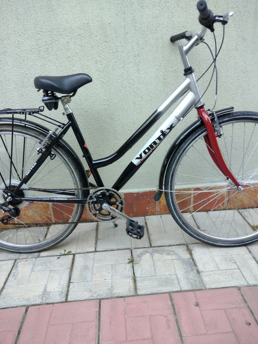 Bicicleta servisata R28 trimit