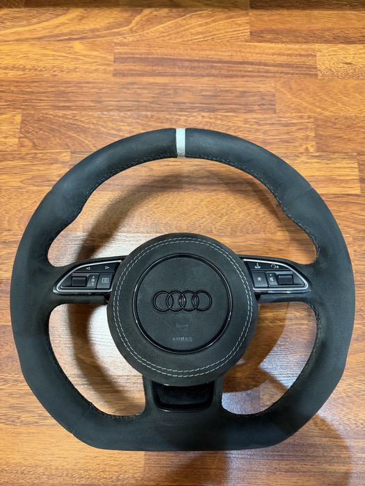 Рязан волан алкантара от audi a3 8v