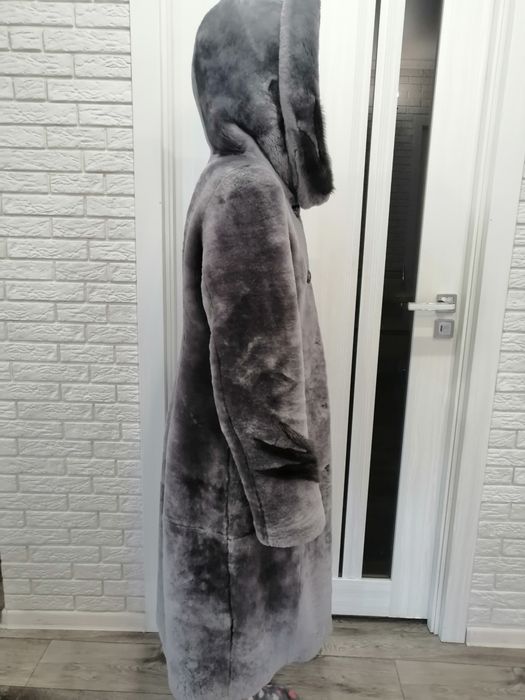 Продам мутоновую шубу