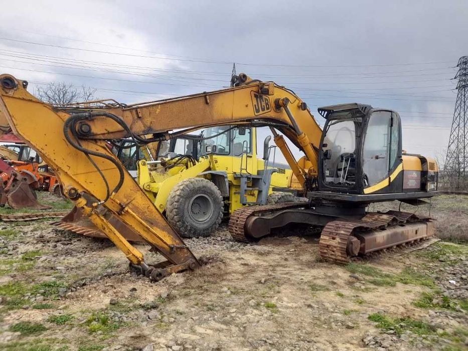Brat excavator  JCB 200