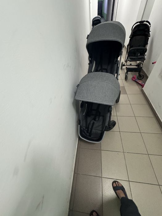 Коляска для двойняшек !