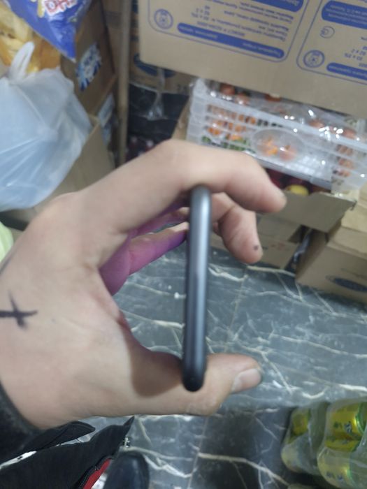 Айфон 8 64 гб 79акб