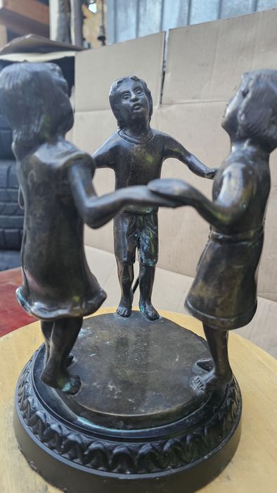 Deosebită piesă de Bronz