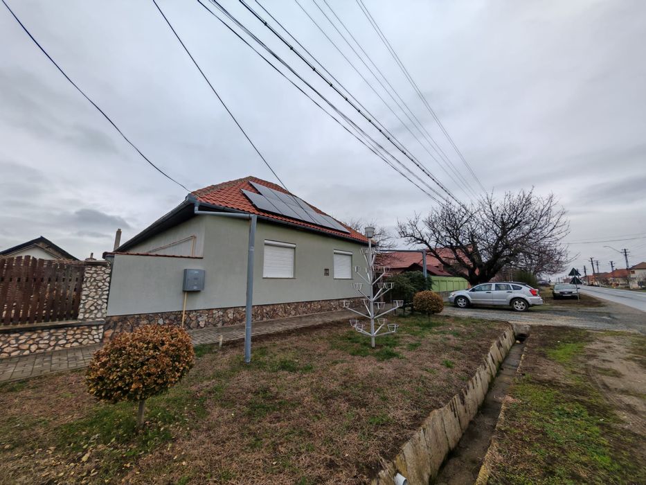 Casa de vanzare in comuna Macea jud Arad