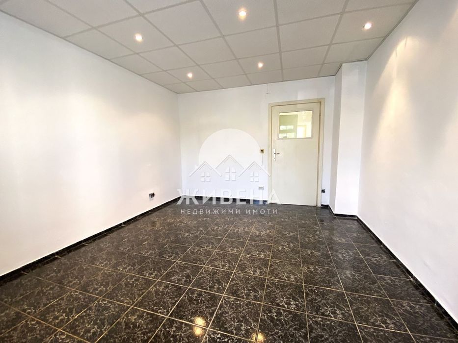 Продава се Офис в Варна, Възраждане 2 - 130 кв.м за 1847 €/кв.м - Снимка #3